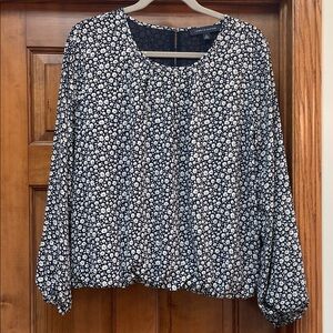 LAUREN RALPH LAUREN navy and white floral blouse